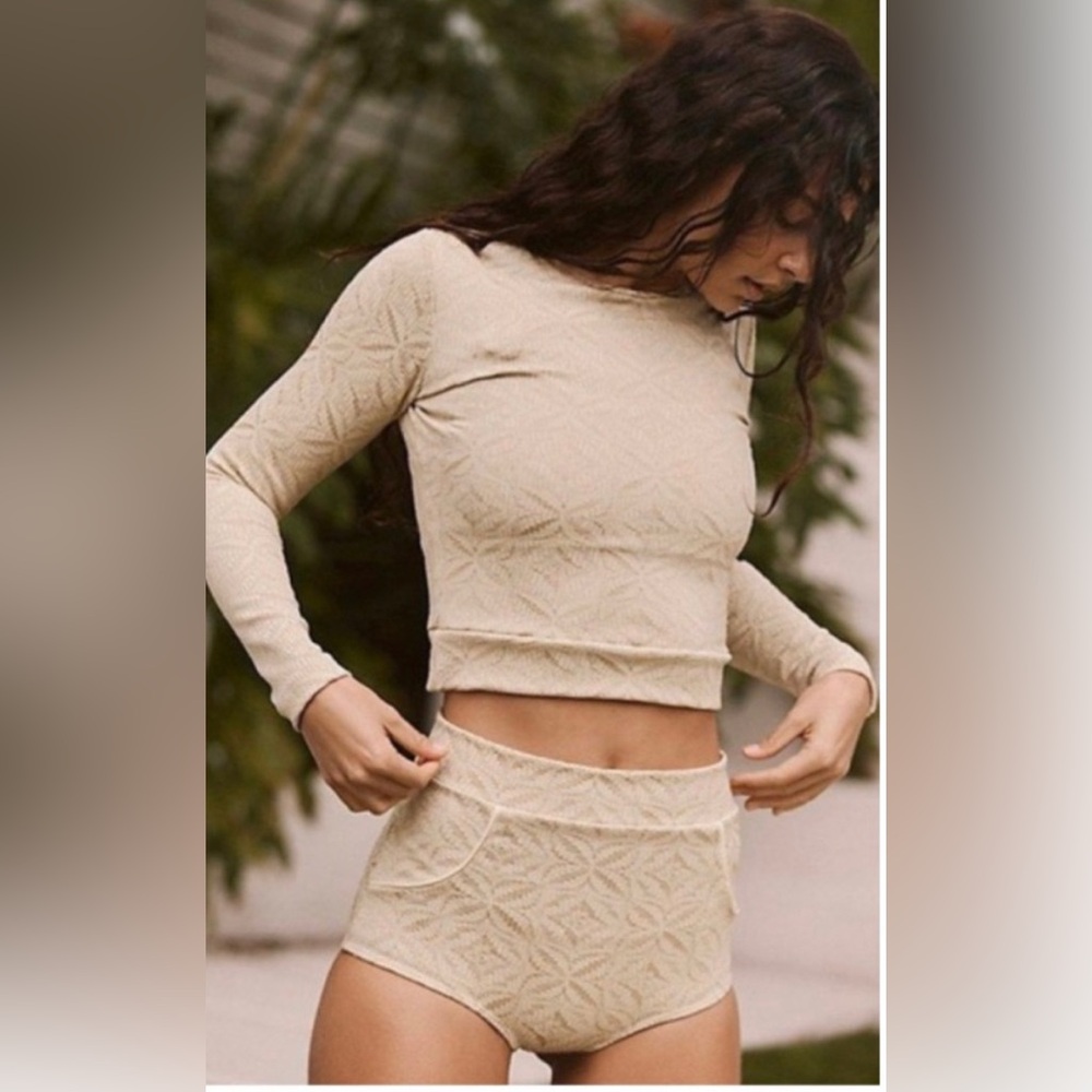 ▪️NEW Pc Seea Swimwear Palomar Rashguard Top and Bottom in the Sandshell color